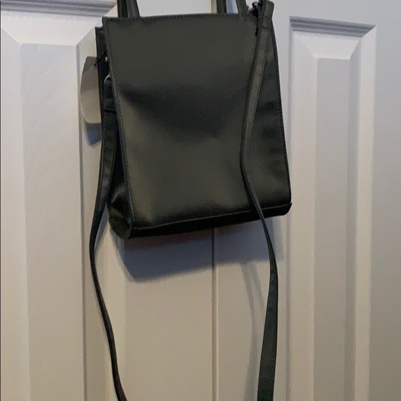 BASS Vinyl Lunch Bag with Strap NWT - Picture 2 of 4